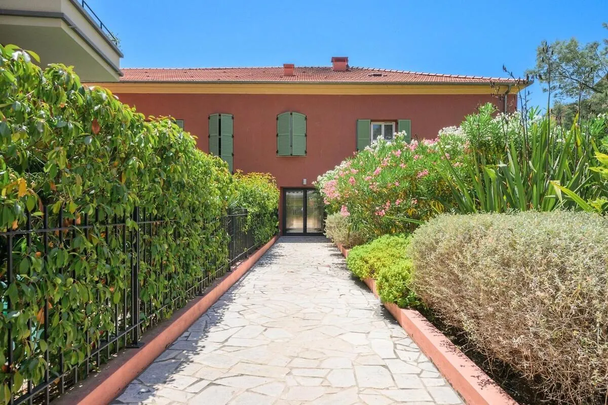 Appartement Le Coq Wagner - Garage - Swimming Pool à Menton